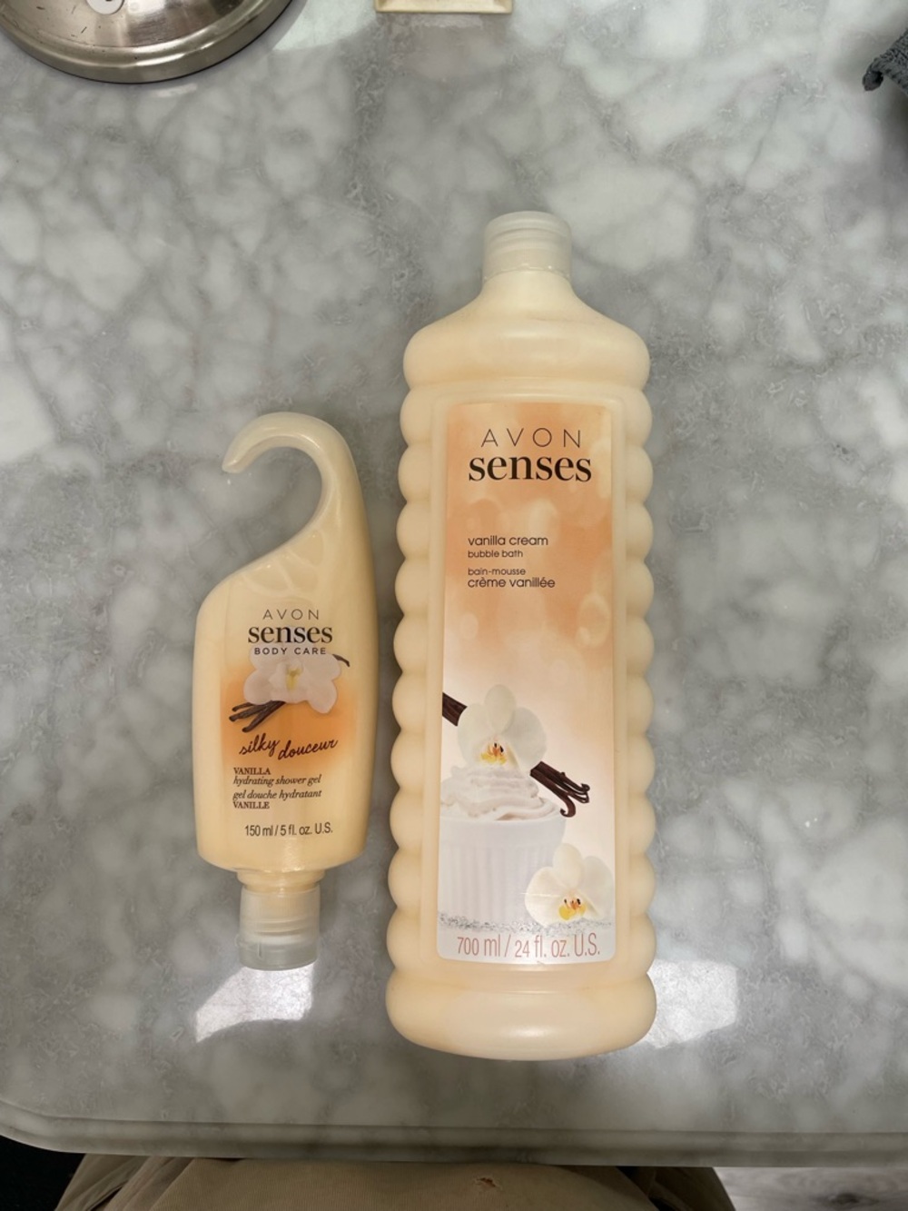 Avon Senses Vanilla Cream Bath & Shower Set - Cream